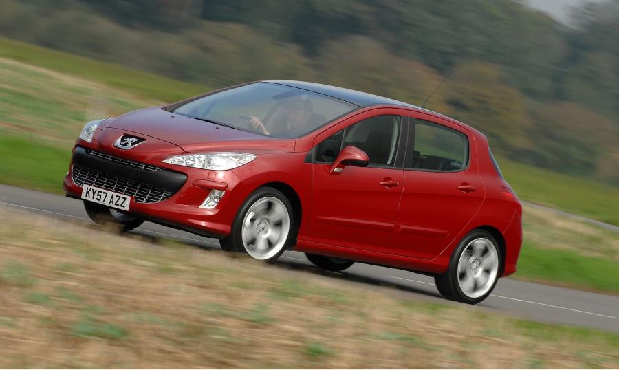  Peugeot 308 GT 2008 года  (фото 37 из 101)